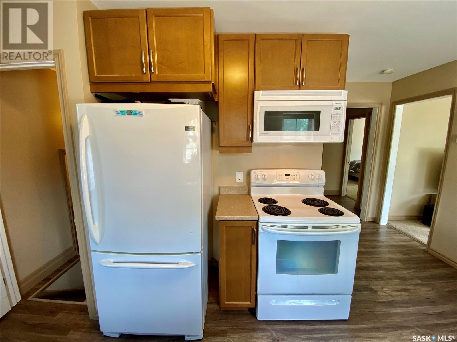 120 3rd Street W, Carnduff, Saskatchewan  S0C 0S0 - Photo 10 - SK011844