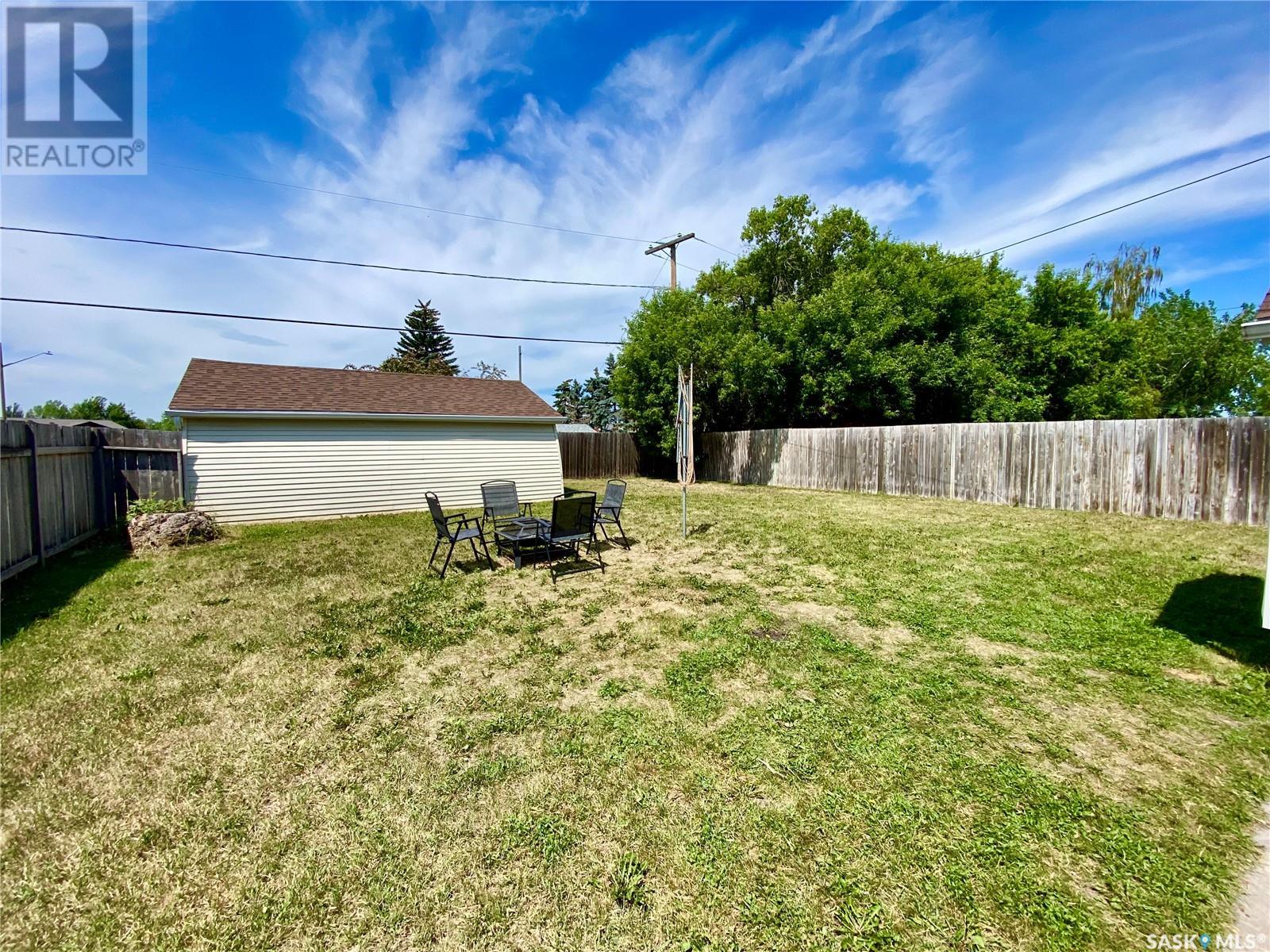 120 3rd Street W, Carnduff, Saskatchewan  S0C 0S0 - Photo 34 - SK011844