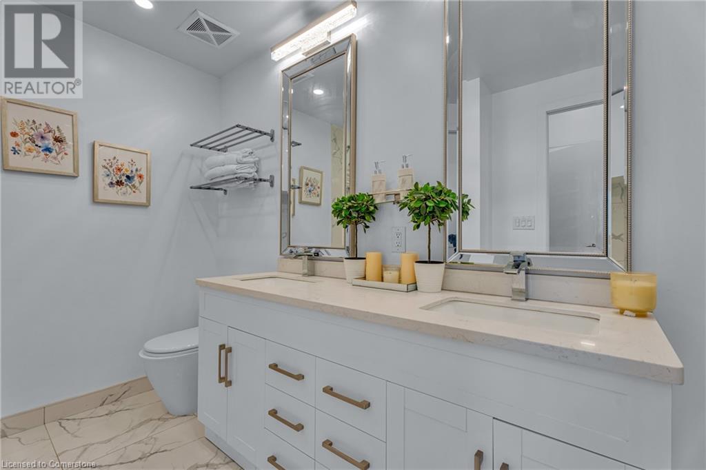 4070 Confederation Parkway Unit# Ph02, Mississauga, Ontario  L5B 0E6 - Photo 12 - 40748828