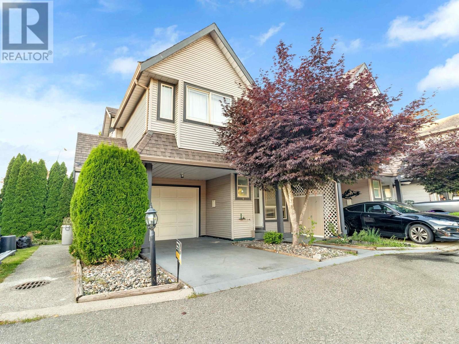 Property at 6 22980 ABERNETHY LANE image 1