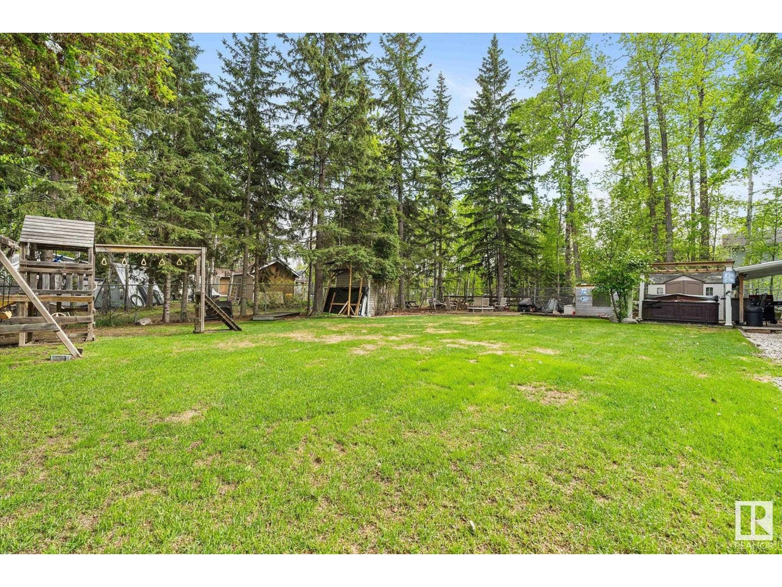 1028-1029 10 St, Rural Lac Ste. Anne County, Alberta  T0E 0A2 - Photo 39 - E4436991