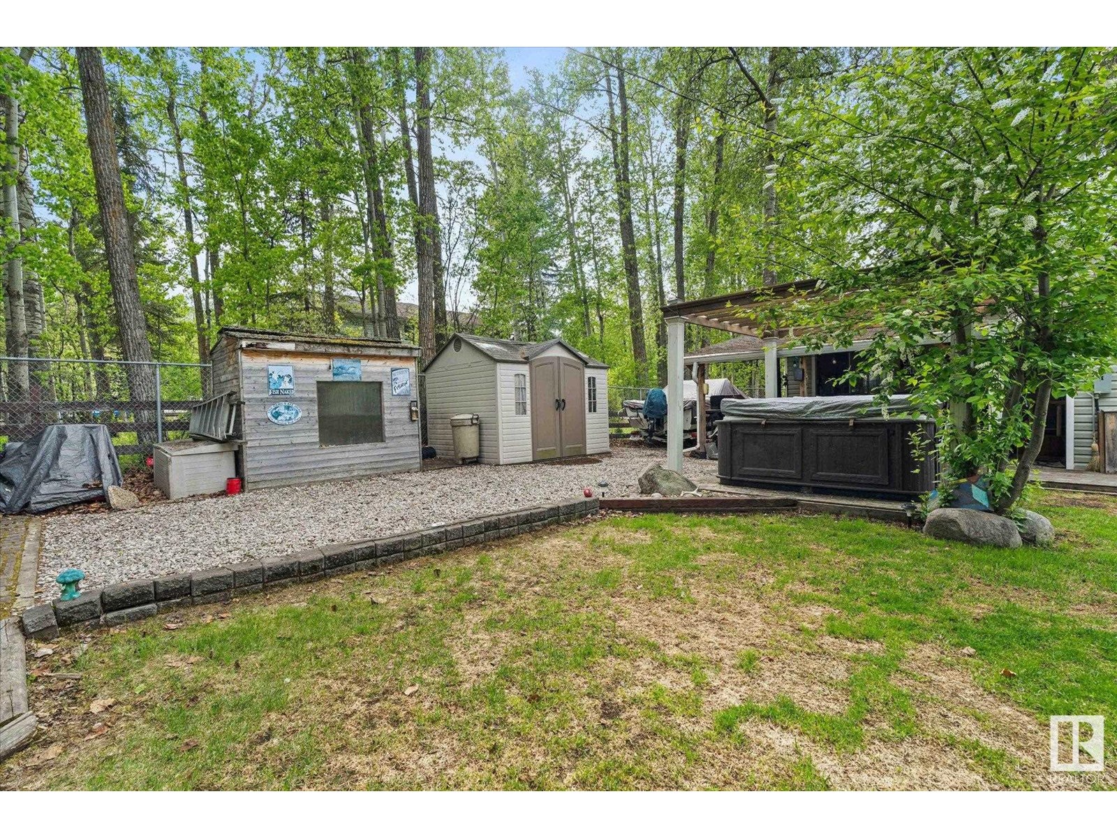 1028-1029 10 St, Rural Lac Ste. Anne County, Alberta  T0E 0A2 - Photo 37 - E4436991