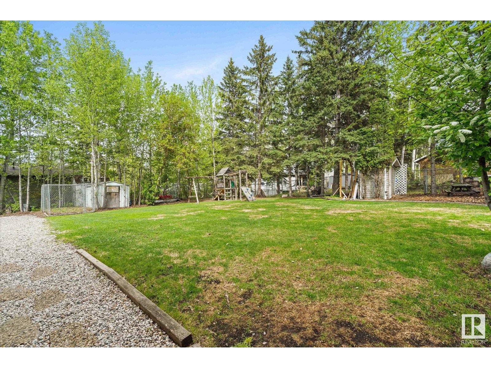 1028-1029 10 St, Rural Lac Ste. Anne County, Alberta  T0E 0A2 - Photo 38 - E4436991