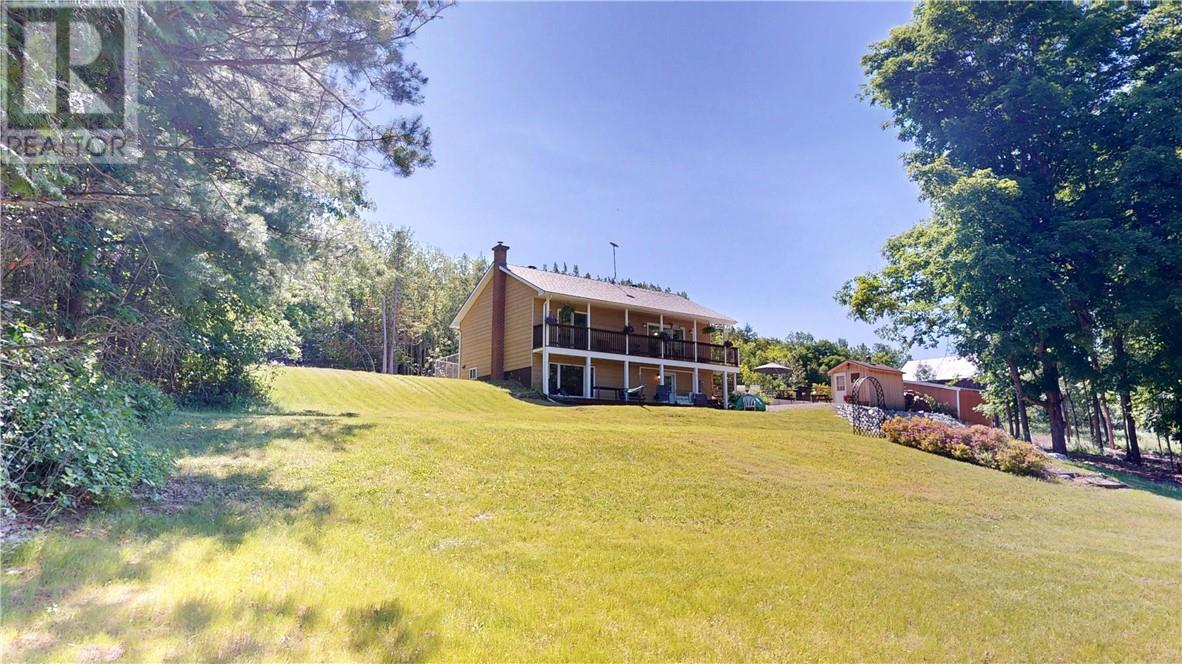129 Maple, Kagawong, Ontario  P0P 1J0 - Photo 1 - 2123361