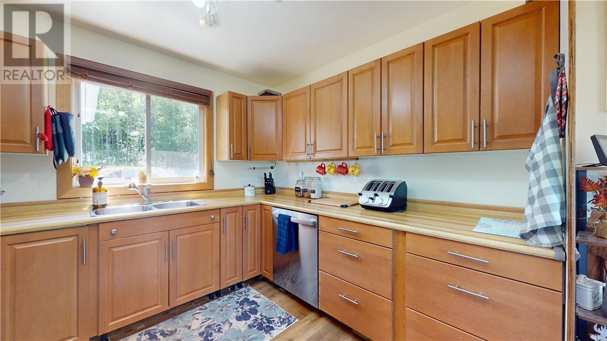 129 Maple, Kagawong, Ontario  P0P 1J0 - Photo 31 - 2123361