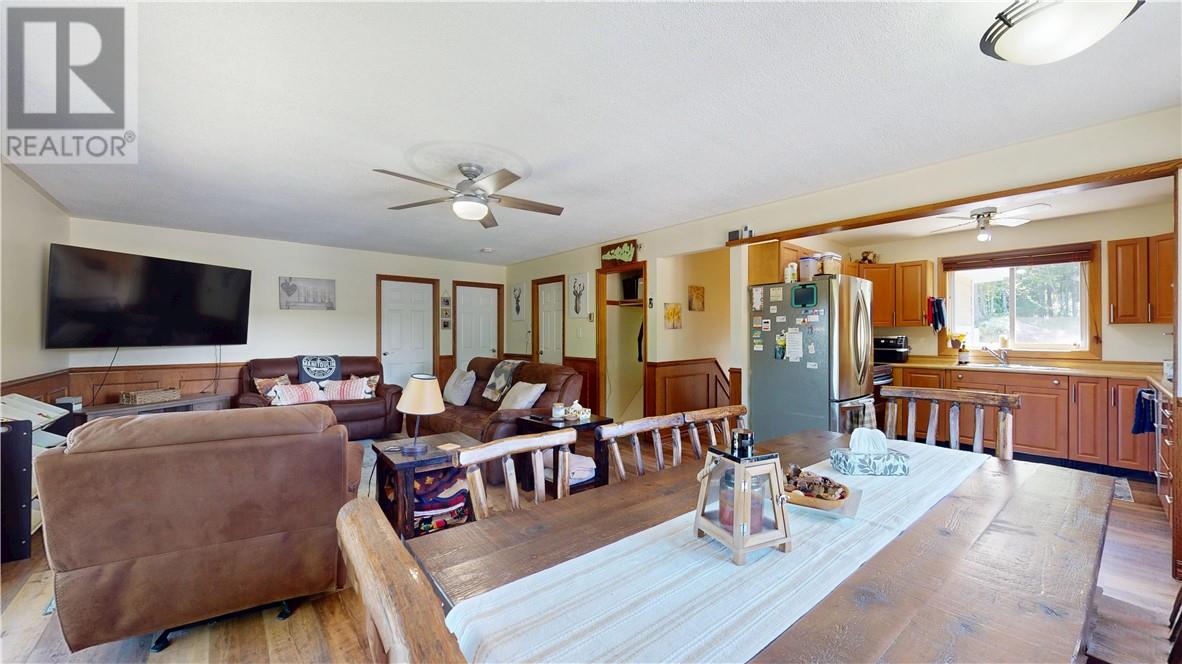 129 Maple, Kagawong, Ontario  P0P 1J0 - Photo 34 - 2123361