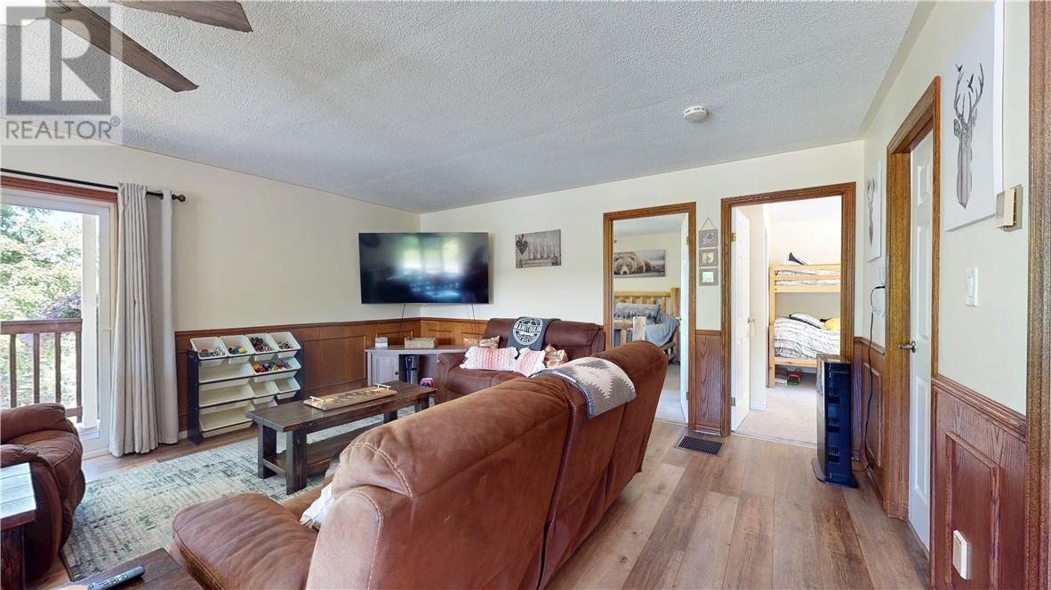 129 Maple, Kagawong, Ontario  P0P 1J0 - Photo 36 - 2123361