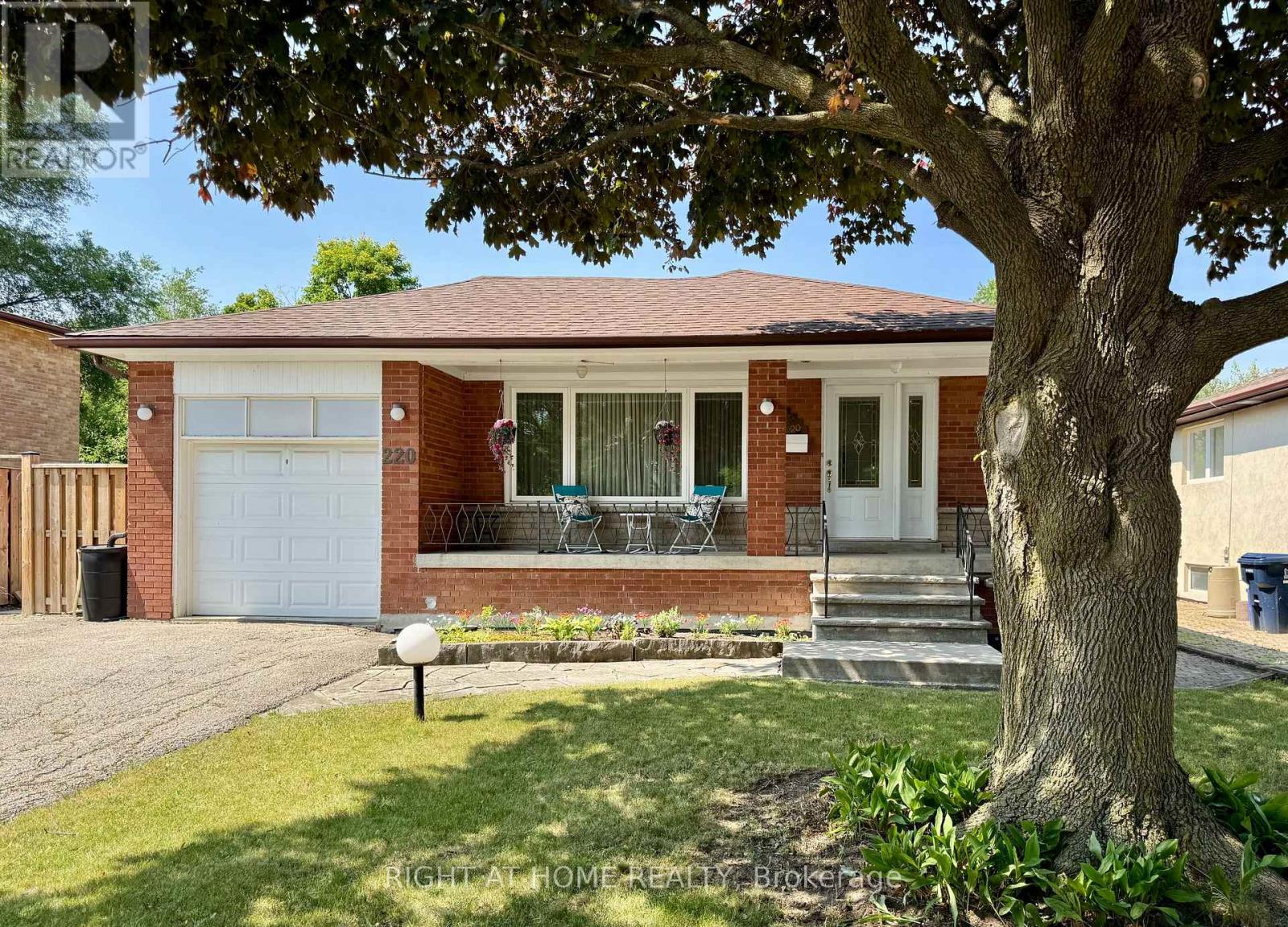 Property at 220 HOMEWOOD AVENUE image 1