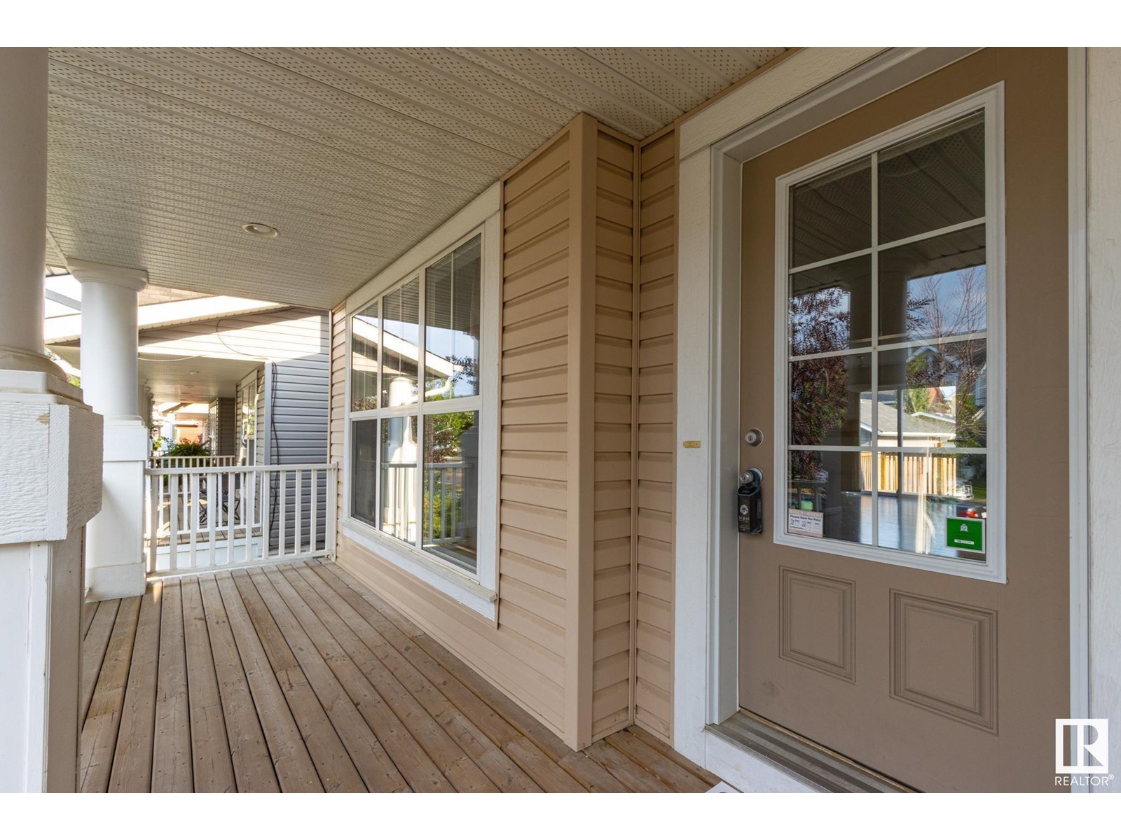 Property at 7306 22 AV SW image 3