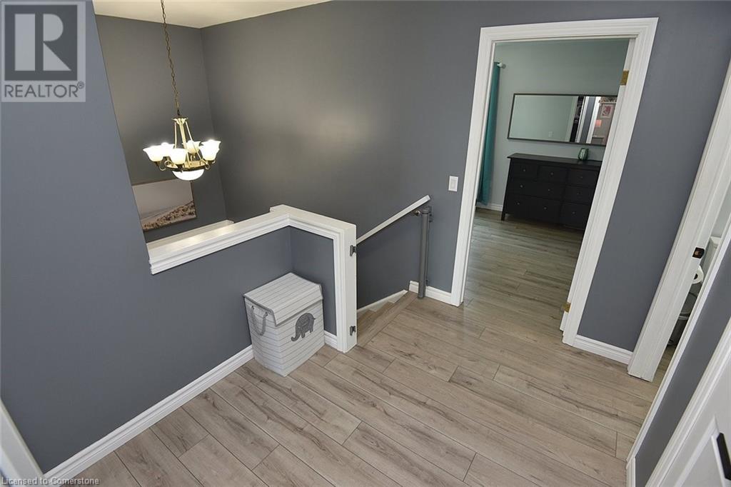 97 Page Street, St. Catharines, Ontario  L2R 4A8 - Photo 23 - 40745079