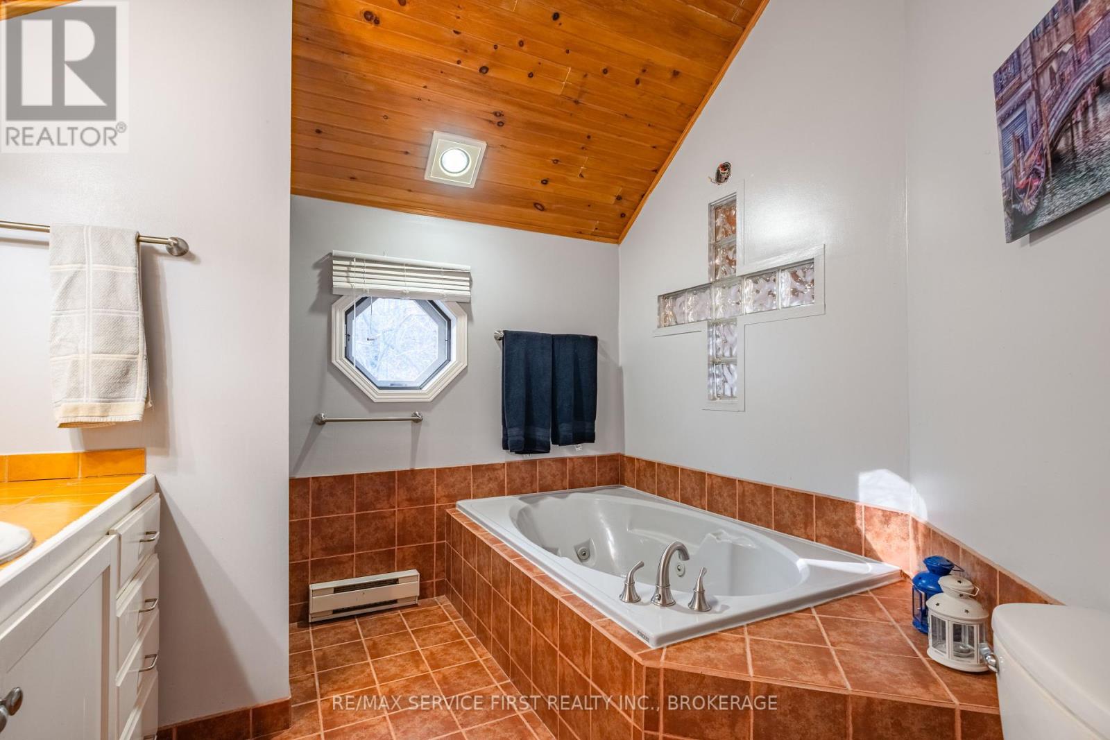13 Pheasant Lane, Frontenac, Ontario  K0H 1W0 - Photo 47 - X12269436