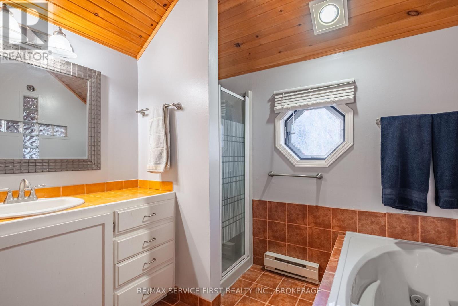 13 Pheasant Lane, Frontenac, Ontario  K0H 1W0 - Photo 48 - X12269436