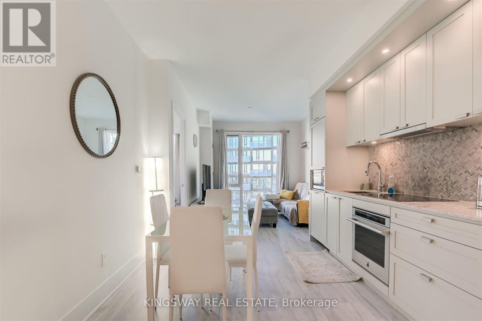 1907 - 470 Front Street W, Toronto, Ontario  M5V 0V6 - Photo 19 - C12269392