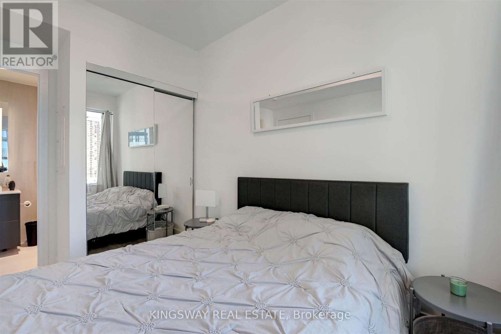 1907 - 470 Front Street W, Toronto, Ontario  M5V 0V6 - Photo 24 - C12269392