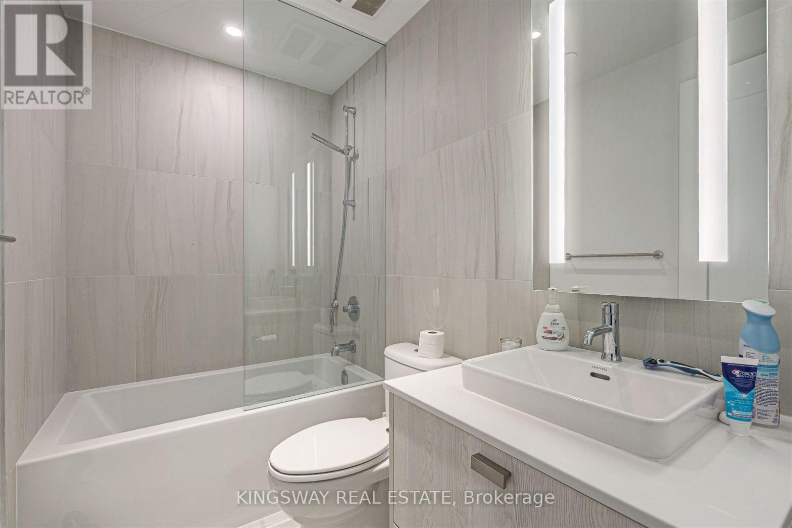 1907 - 470 Front Street W, Toronto, Ontario  M5V 0V6 - Photo 26 - C12269392