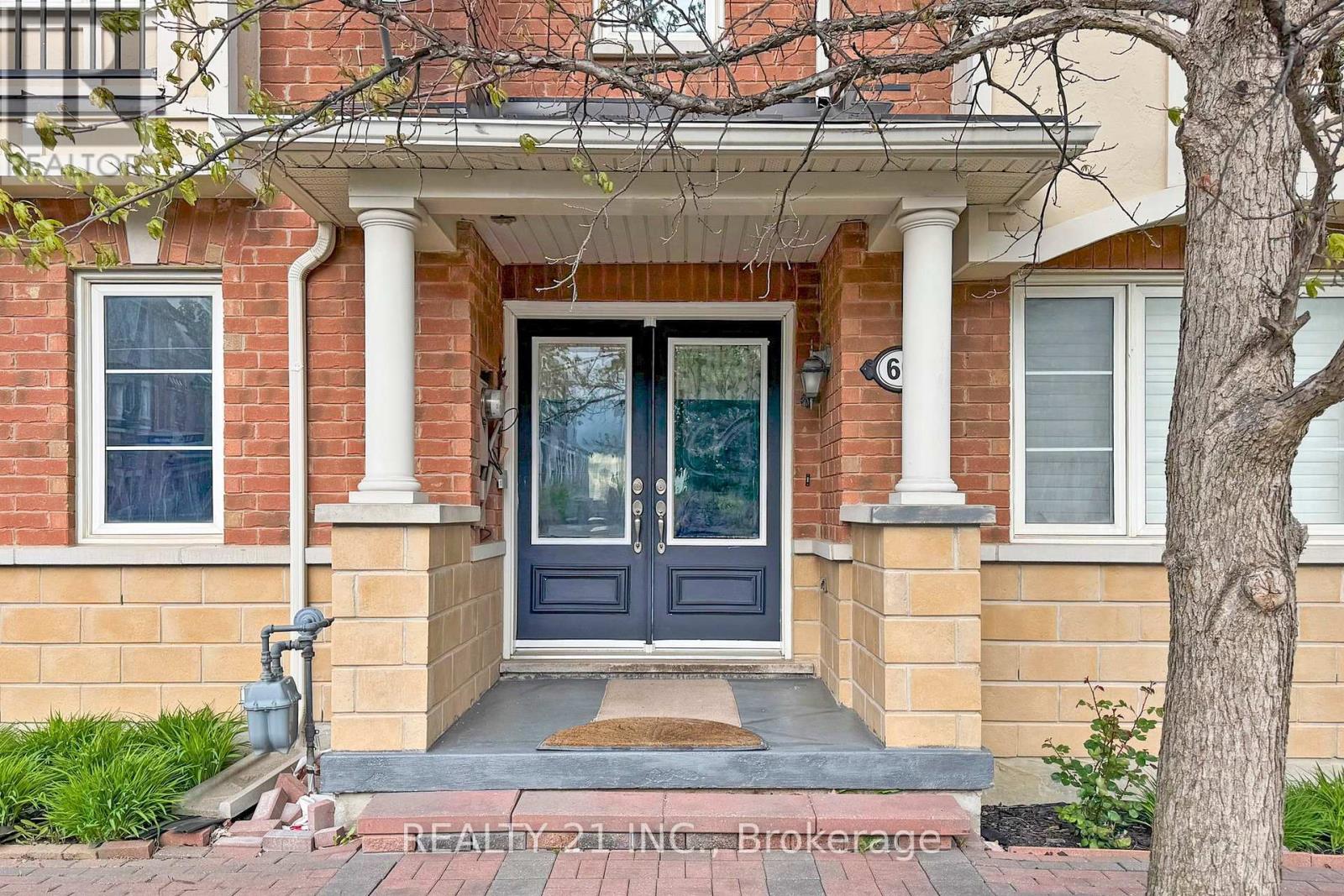 Property at 60 DEANS DRIVE E image 3