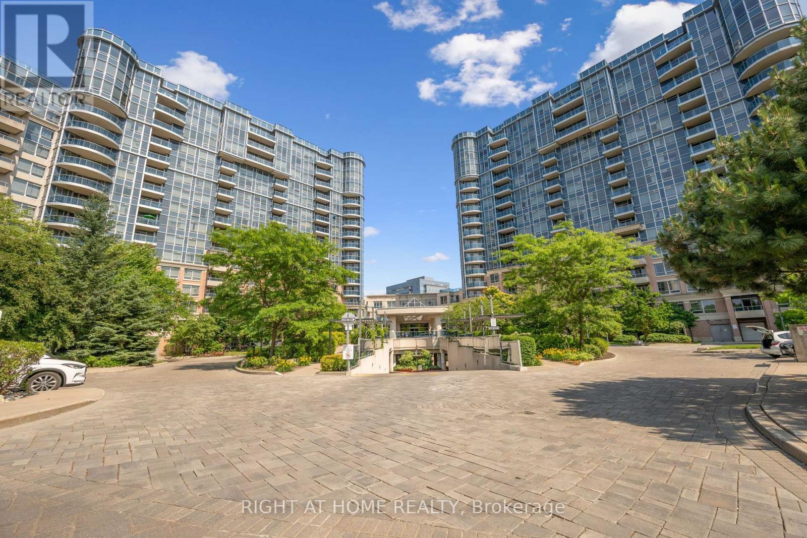 1831 - 33 Cox Boulevard, Markham, Ontario  L3R 8A6 - Photo 1 - N12269390