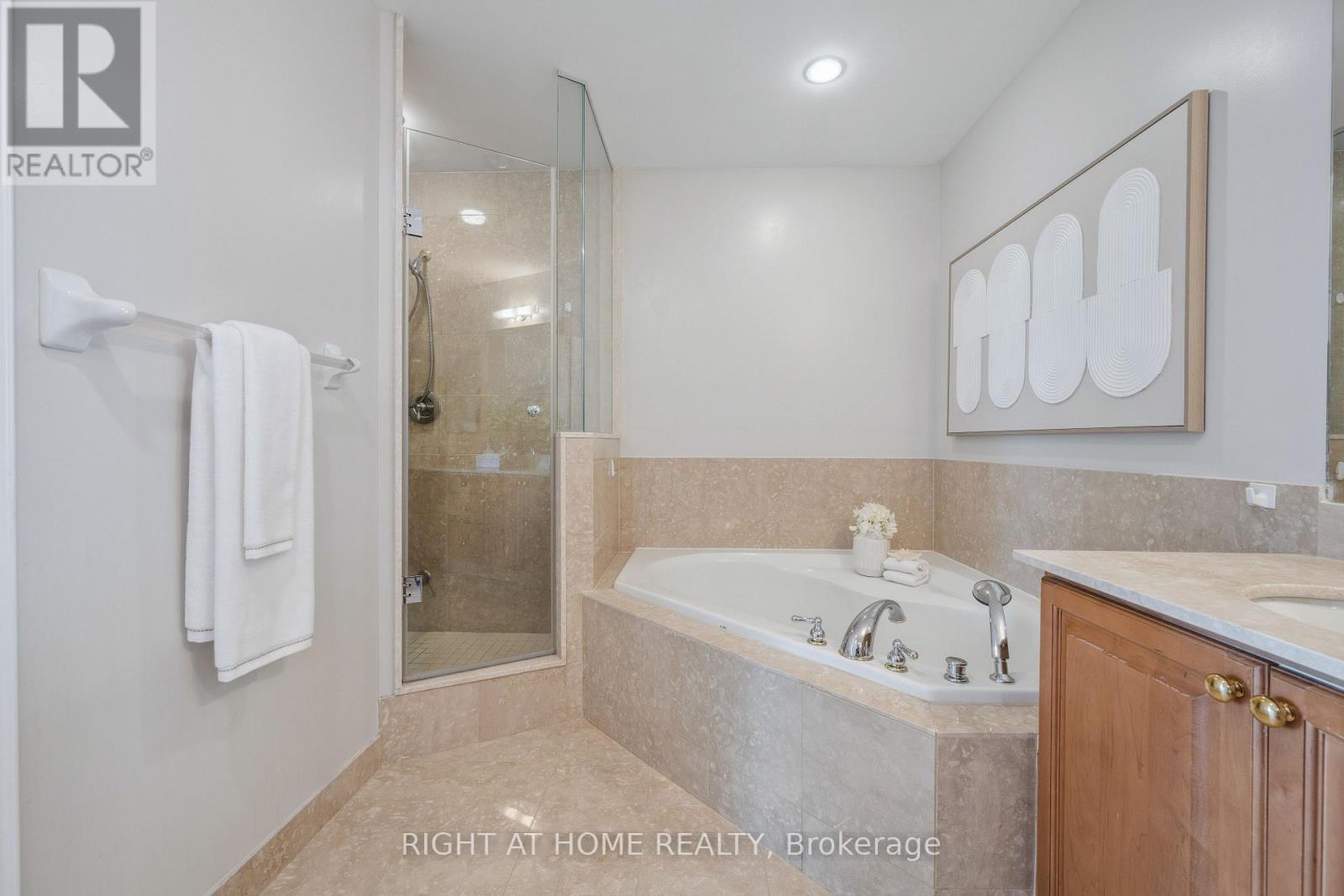 1831 - 33 Cox Boulevard, Markham, Ontario  L3R 8A6 - Photo 26 - N12269390