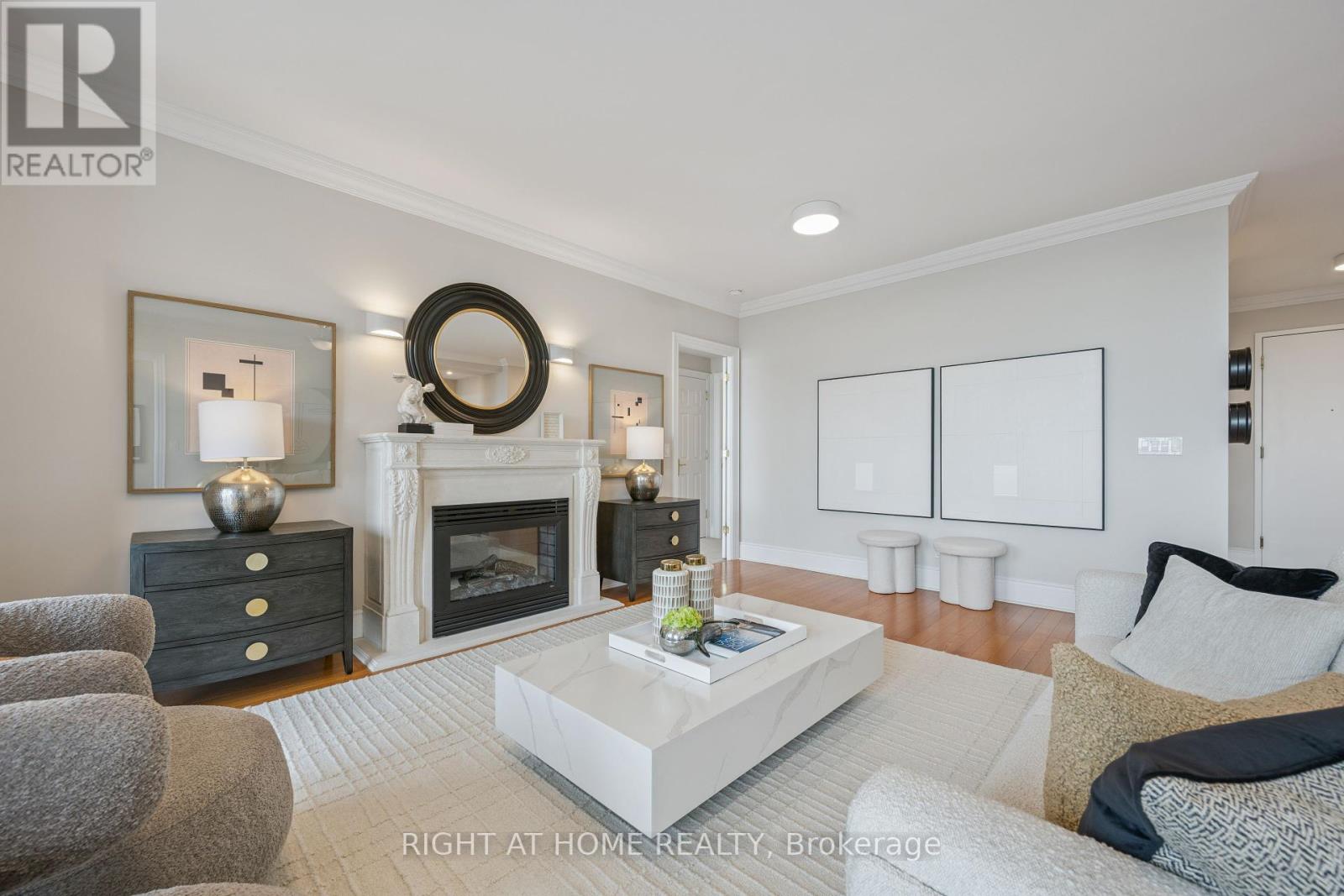 1831 - 33 Cox Boulevard, Markham, Ontario  L3R 8A6 - Photo 8 - N12269390