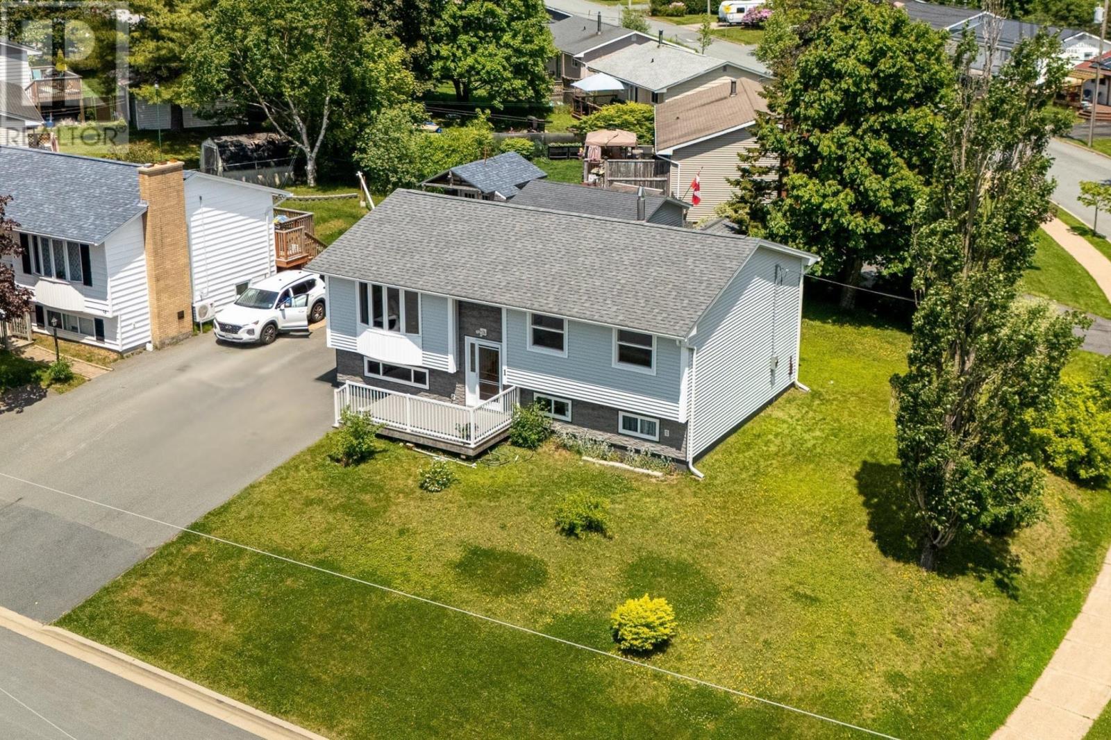 Property at 1 Pernix Court image 1