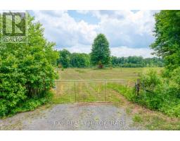 2260 FIFTH LAKE ROAD, Frontenac, Ontario