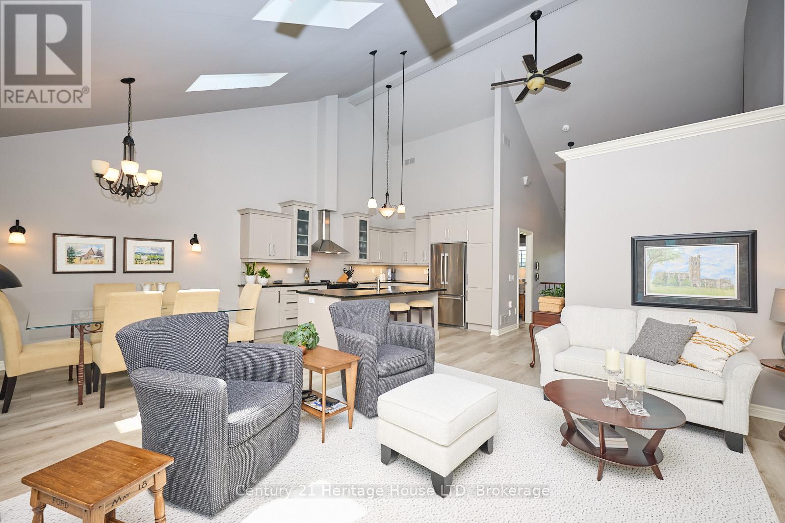 14 Tulip Tree Common, St. Catharines, Ontario  L2S 4C8 - Photo 14 - X12269450