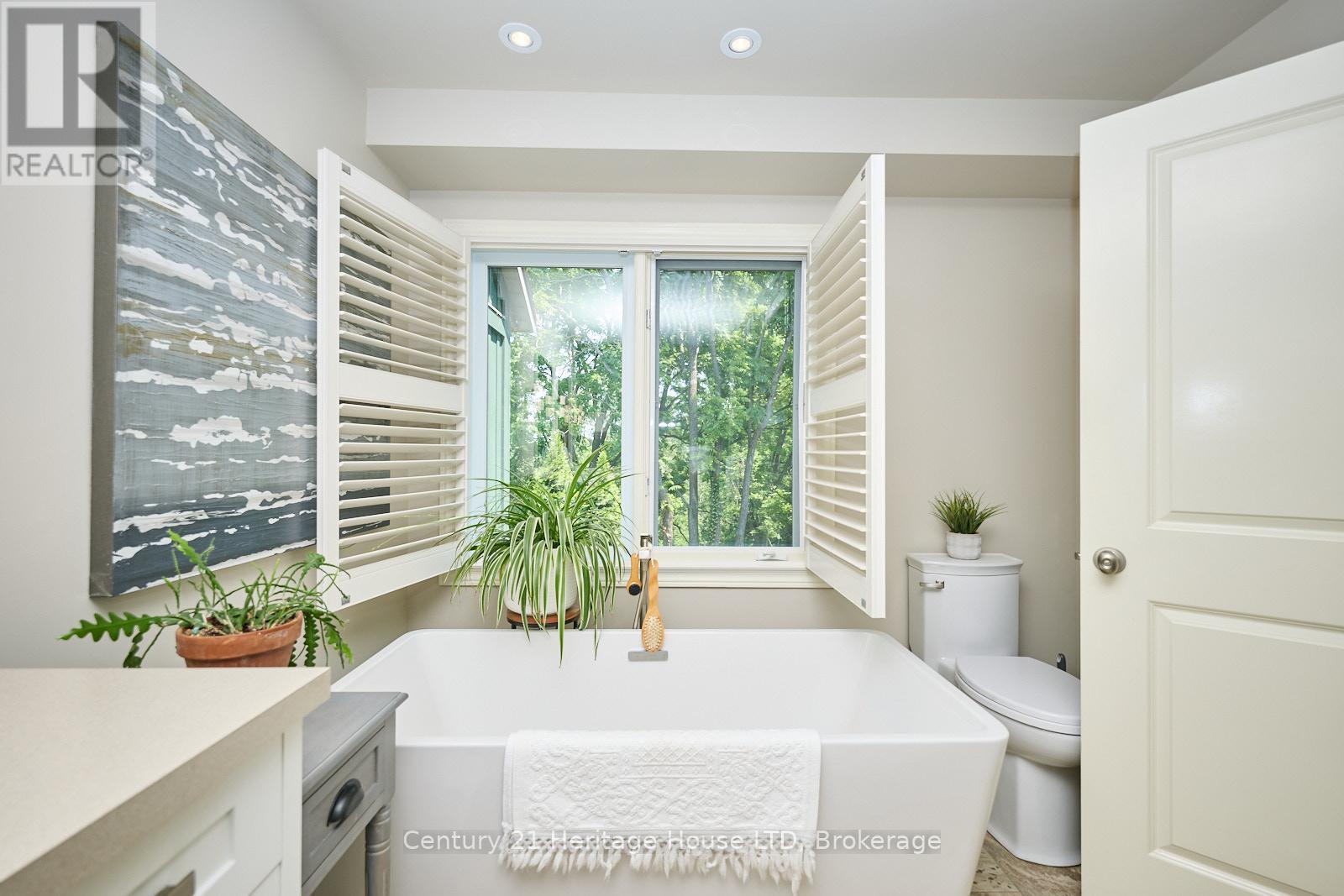 14 Tulip Tree Common, St. Catharines, Ontario  L2S 4C8 - Photo 26 - X12269450