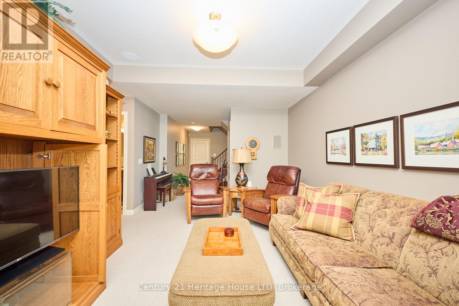 14 Tulip Tree Common, St. Catharines, Ontario  L2S 4C8 - Photo 34 - X12269450
