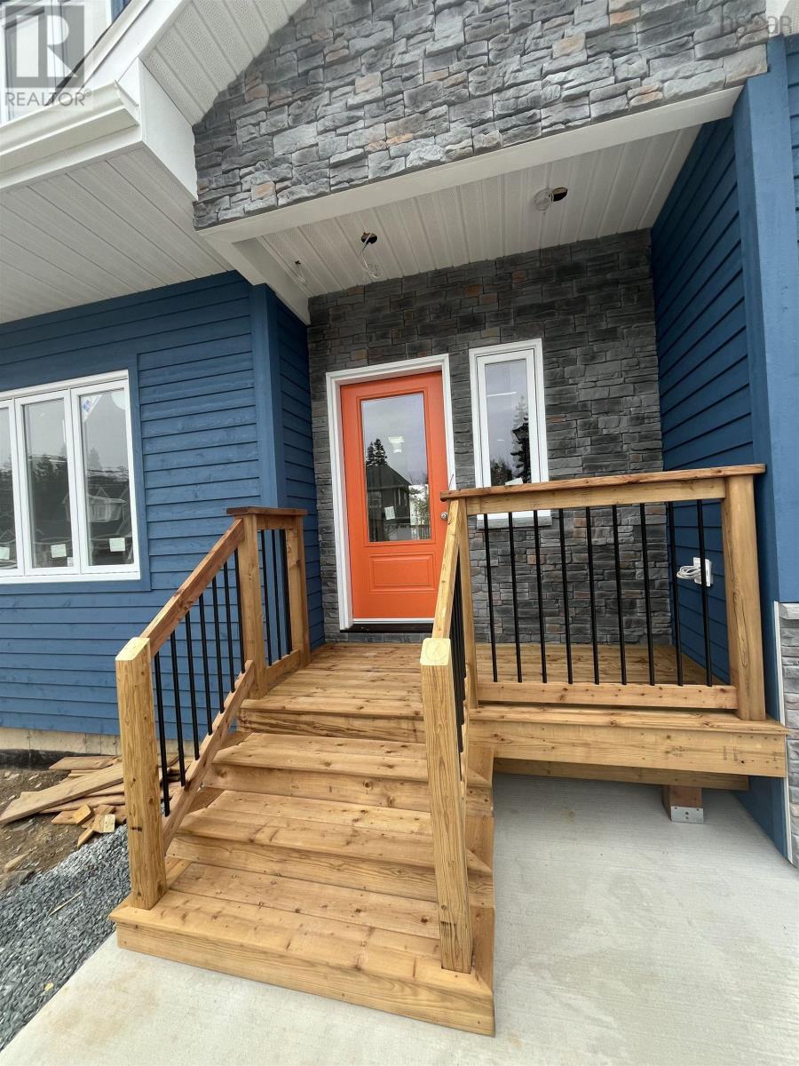 Property at 170 Olive Avenue image 3