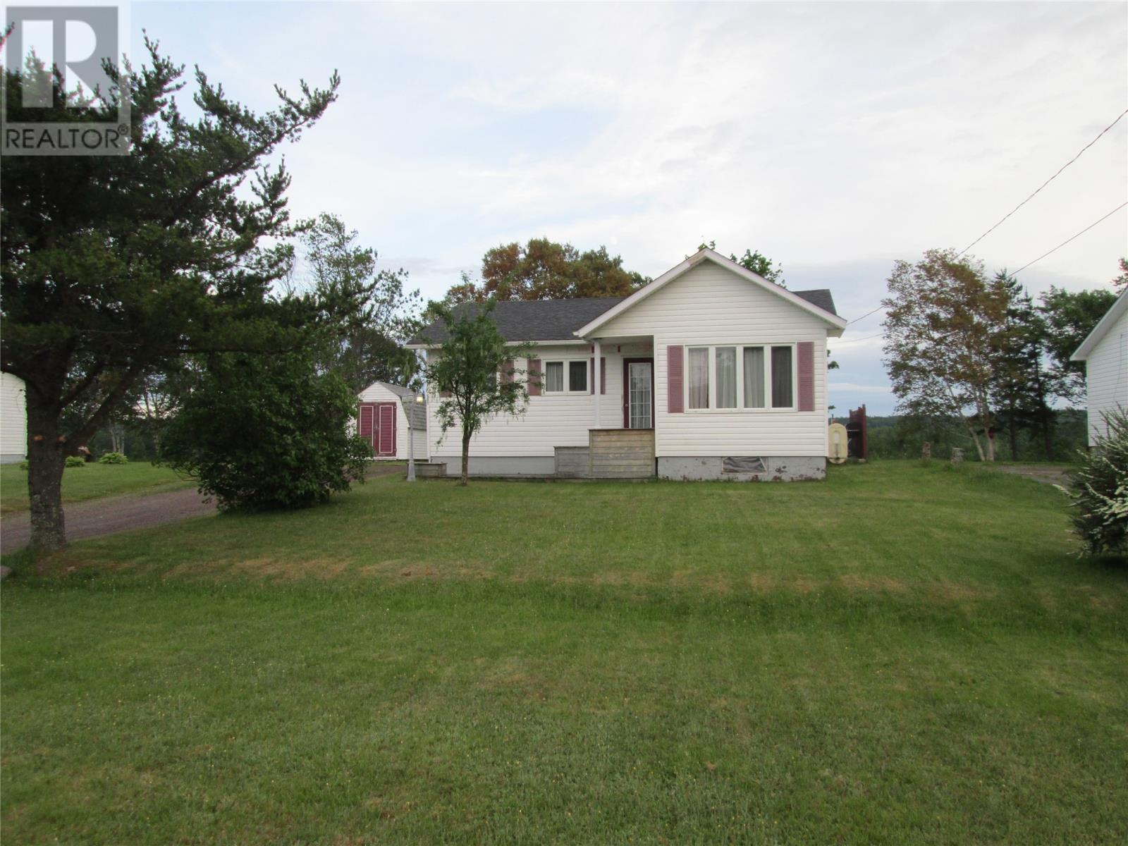 561 Main Street, Bishop's Falls, Newfoundland & Labrador  A0H 1C0 - Photo 2 - 1287547