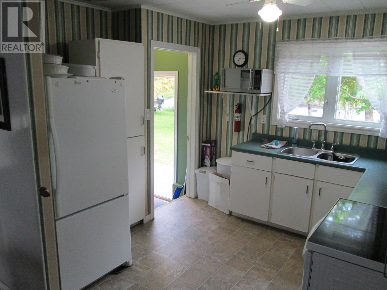 561 Main Street, Bishop's Falls, Newfoundland & Labrador  A0H 1C0 - Photo 25 - 1287547