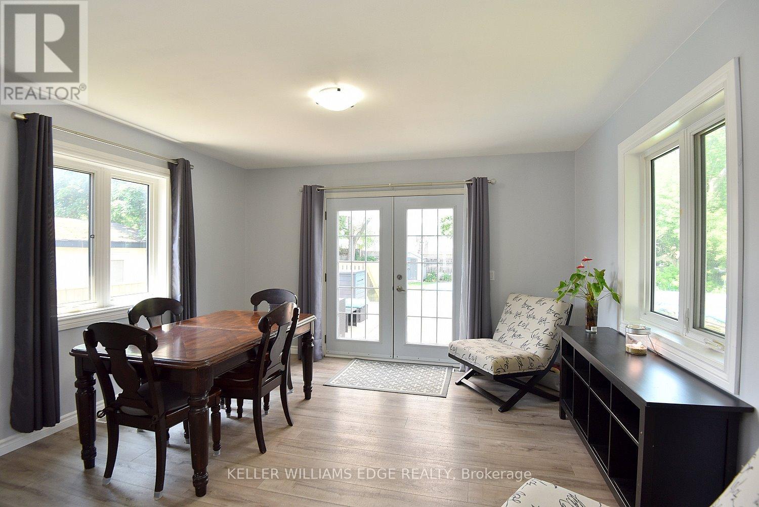 97 Page Street, St. Catharines, Ontario  L2R 4A8 - Photo 12 - X12269459