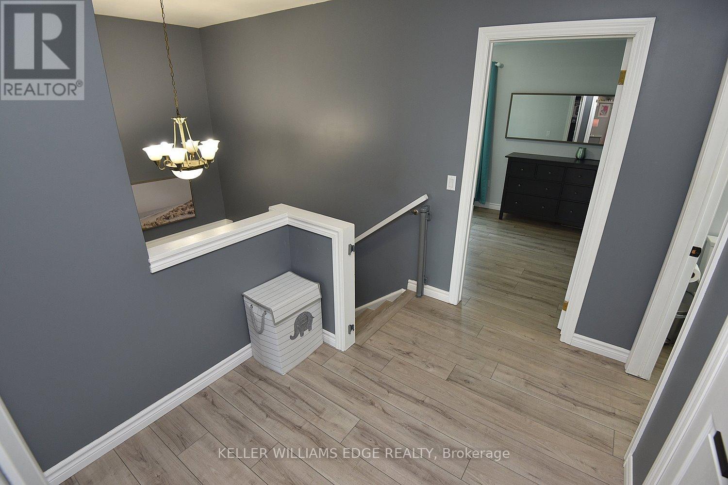 97 Page Street, St. Catharines, Ontario  L2R 4A8 - Photo 24 - X12269459