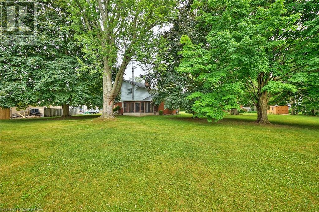 Property at 646 ALDER Street W image 5