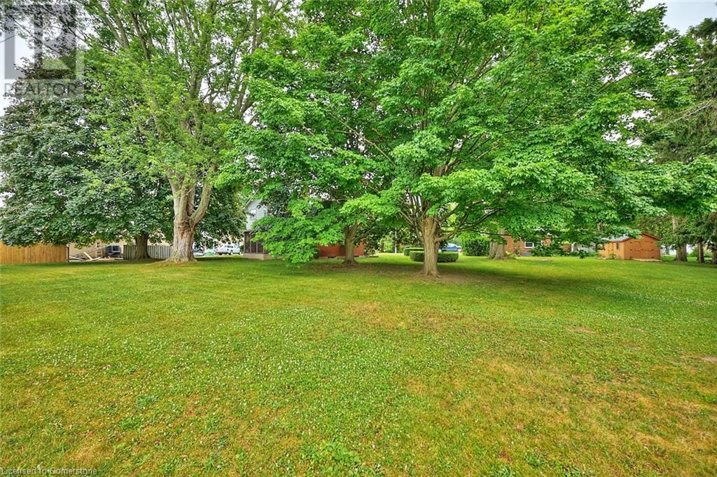 Property at 646 ALDER Street W image 4