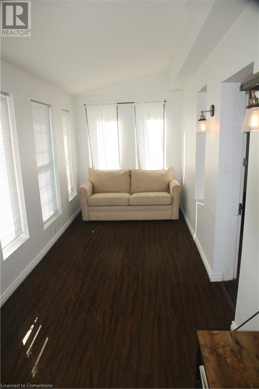 Property at 626 ALDER Street W image 5