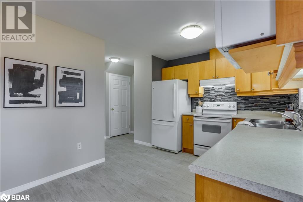 Photo 13 of 37 for 1535 Trossacks Avenue Unit# 54