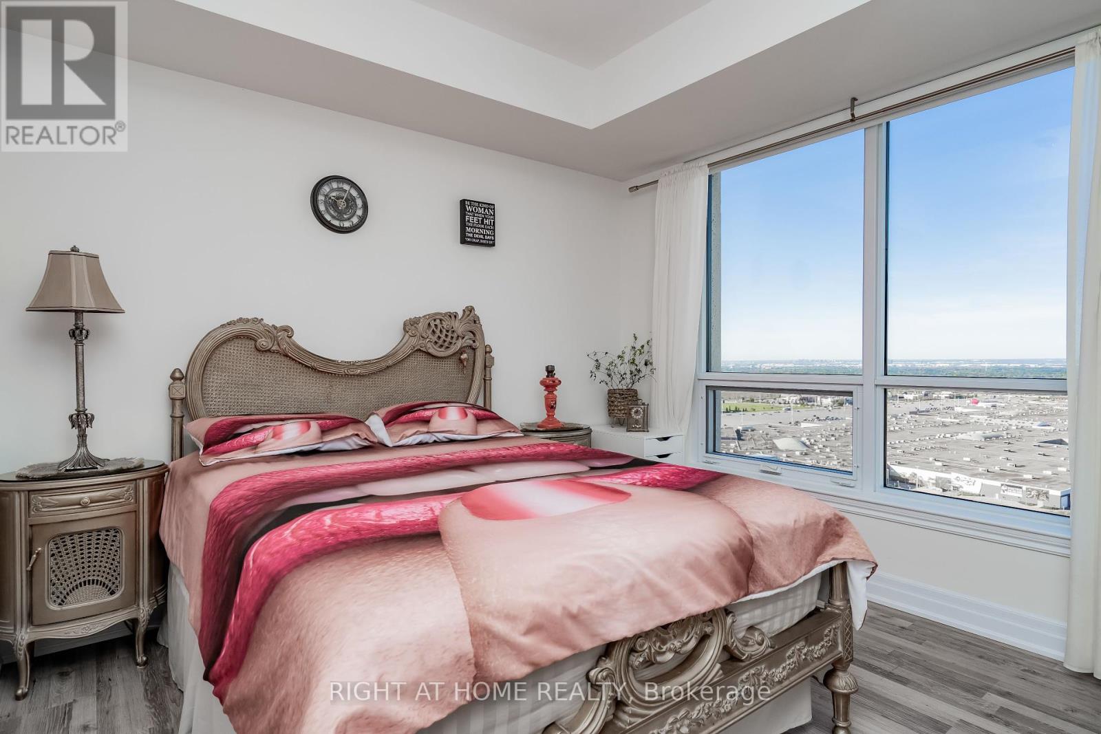 2309 - 9075 Jane Street, Vaughan (Concord), Ontario  L4K 0L7 - Photo 12 - N12269501