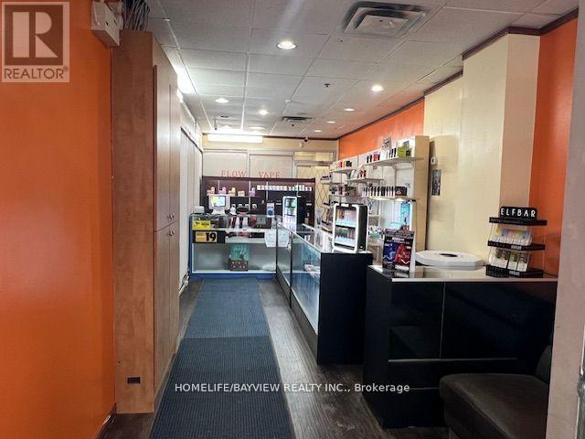 Property at 7D - 7398 YONGE STREET image 4