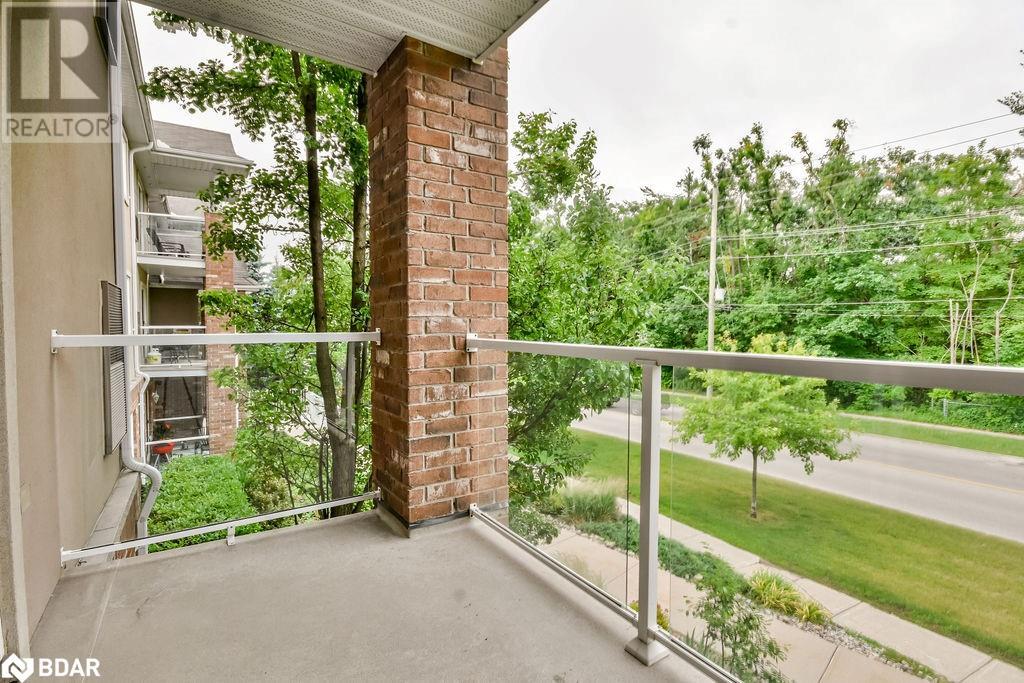 39 Coulter Street Unit# 14, Barrie, Ontario  L4N 6S1 - Photo 11 - 40738442