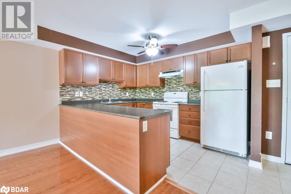39 Coulter Street Unit# 14, Barrie, Ontario  L4N 6S1 - Photo 6 - 40738442