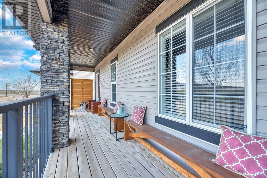 Property at 300 Rainbow Falls Green image 3