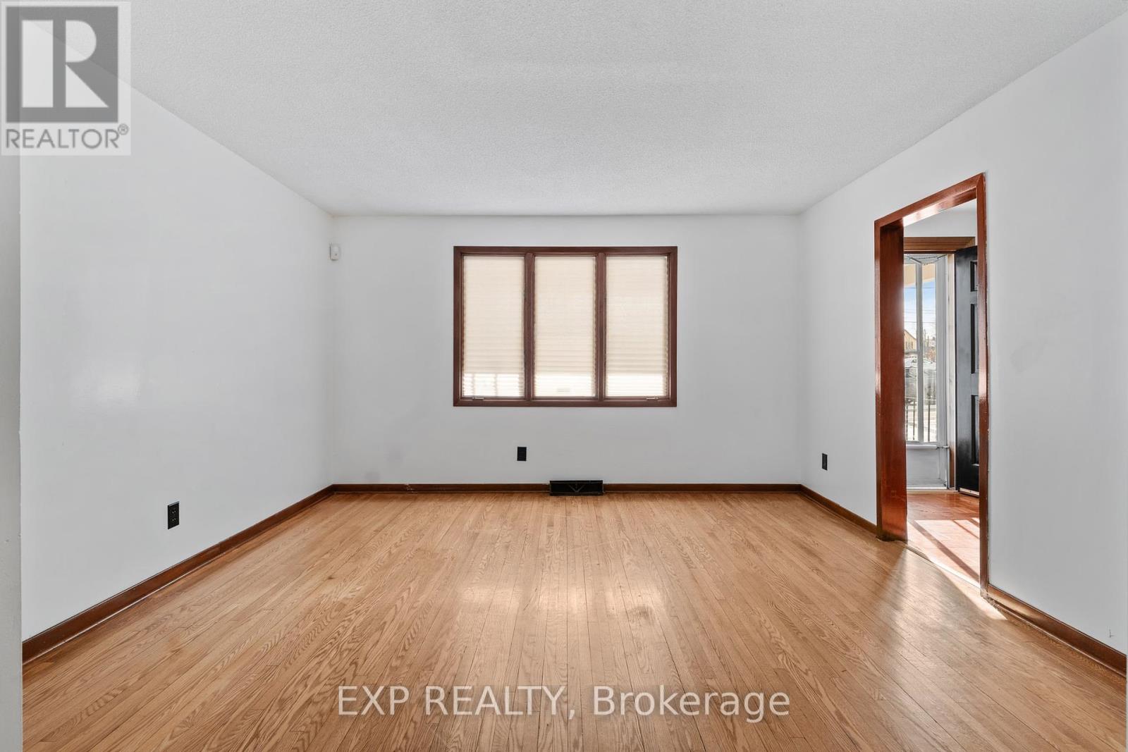Property at 30 DUFFERIN STREET image 5