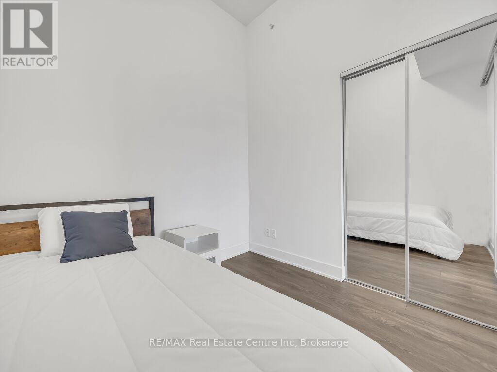 427 - 2485 Taunton Road, Oakville, Ontario L6H 3R8 - Photo 15 - W12269554