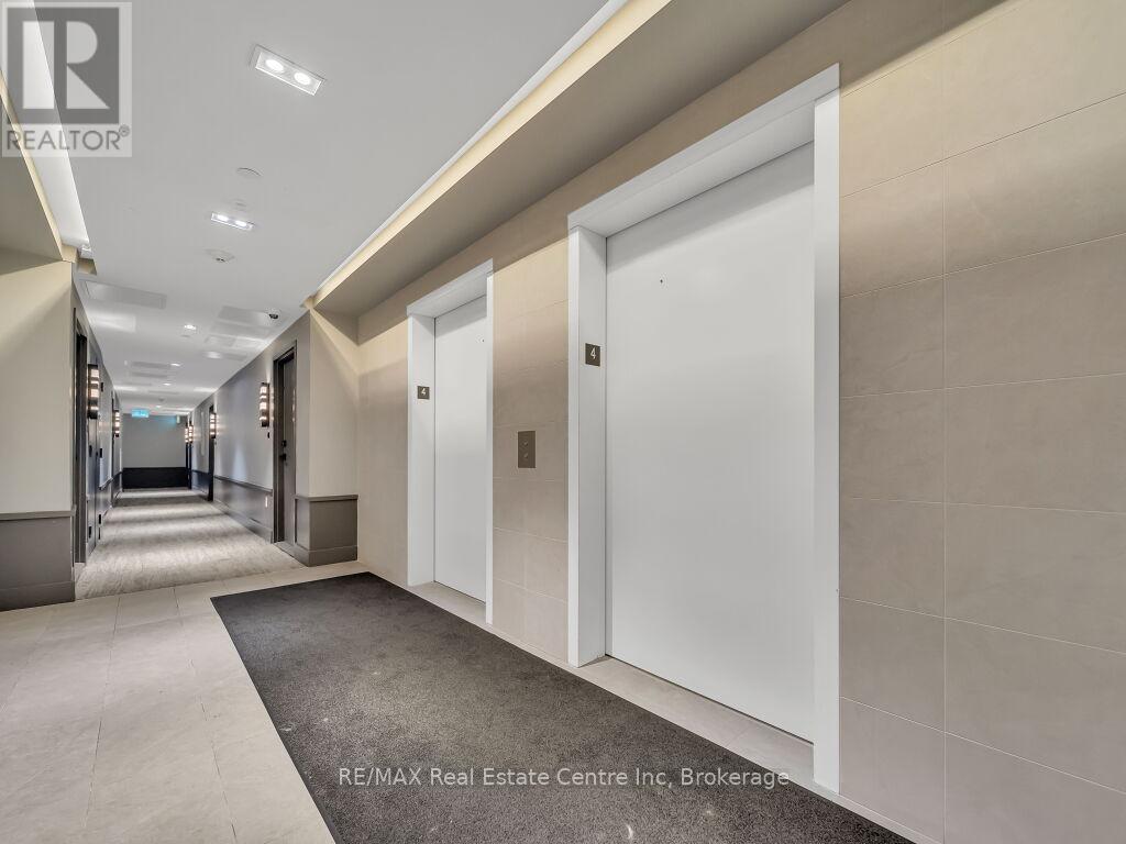 427 - 2485 Taunton Road, Oakville, Ontario L6H 3R8 - Photo 34 - W12269554