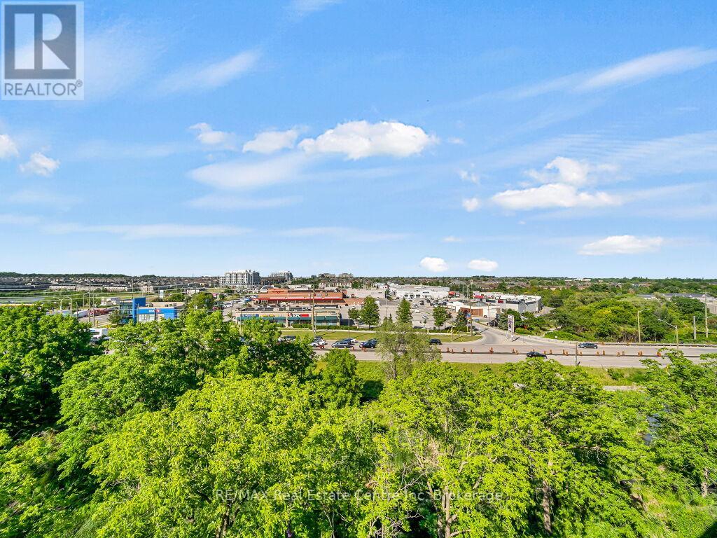 427 - 2485 Taunton Road, Oakville, Ontario L6H 3R8 - Photo 38 - W12269554