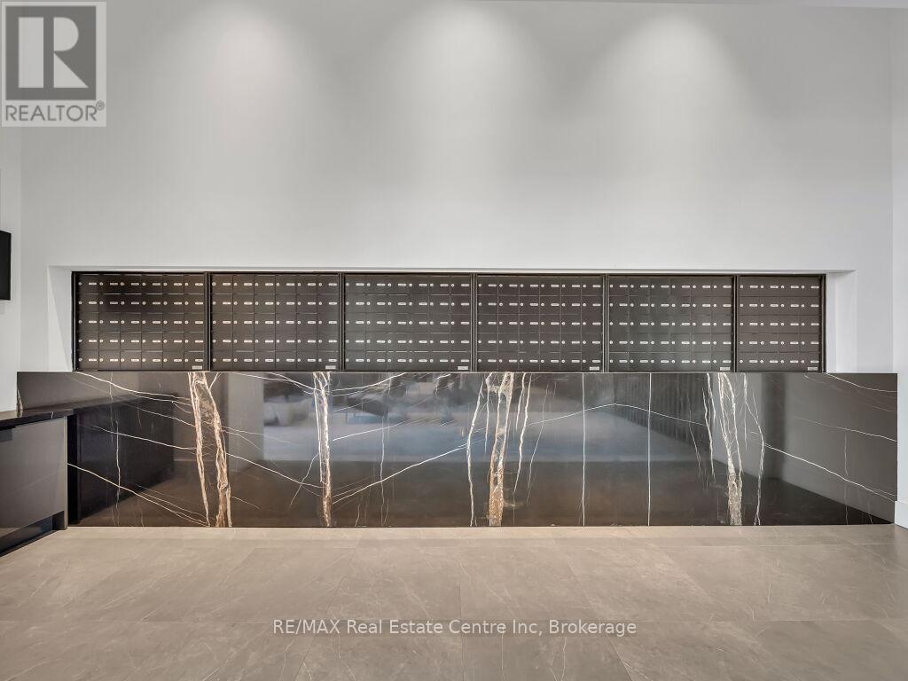 427 - 2485 Taunton Road, Oakville, Ontario L6H 3R8 - Photo 5 - W12269554