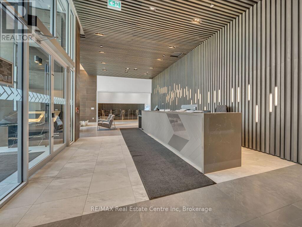 427 - 2485 Taunton Road, Oakville, Ontario L6H 3R8 - Photo 6 - W12269554