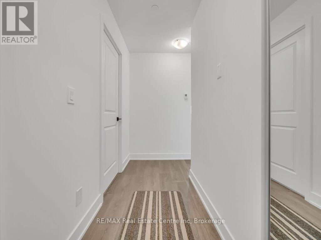 427 - 2485 Taunton Road, Oakville, Ontario L6H 3R8 - Photo 9 - W12269554