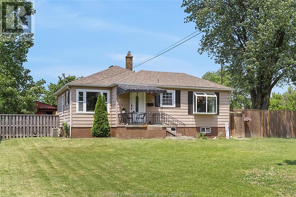 MLS# 25017210: 1600 GRAND MARAIS ROAD East, Windsor, Canada